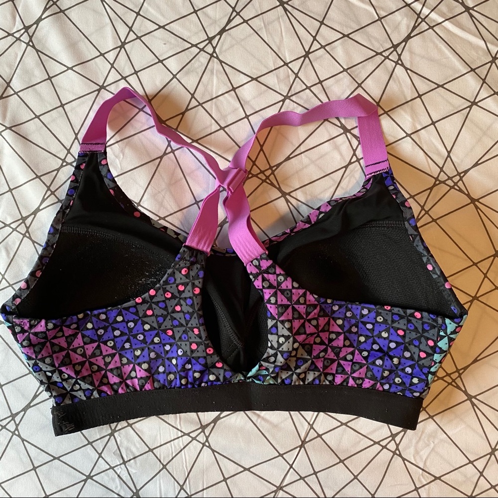 VSX Light Weight Sports Bra - Picture 2 of 4